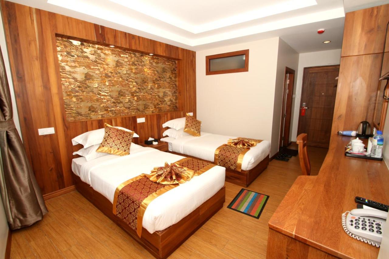 Gemsy Hotel Γιανγκόν Εξωτερικό φωτογραφία