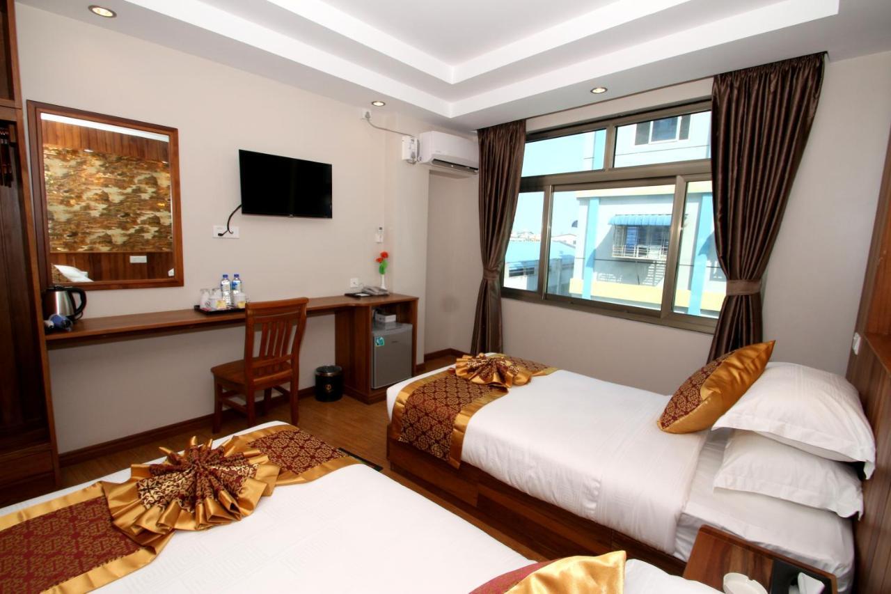Gemsy Hotel Γιανγκόν Εξωτερικό φωτογραφία