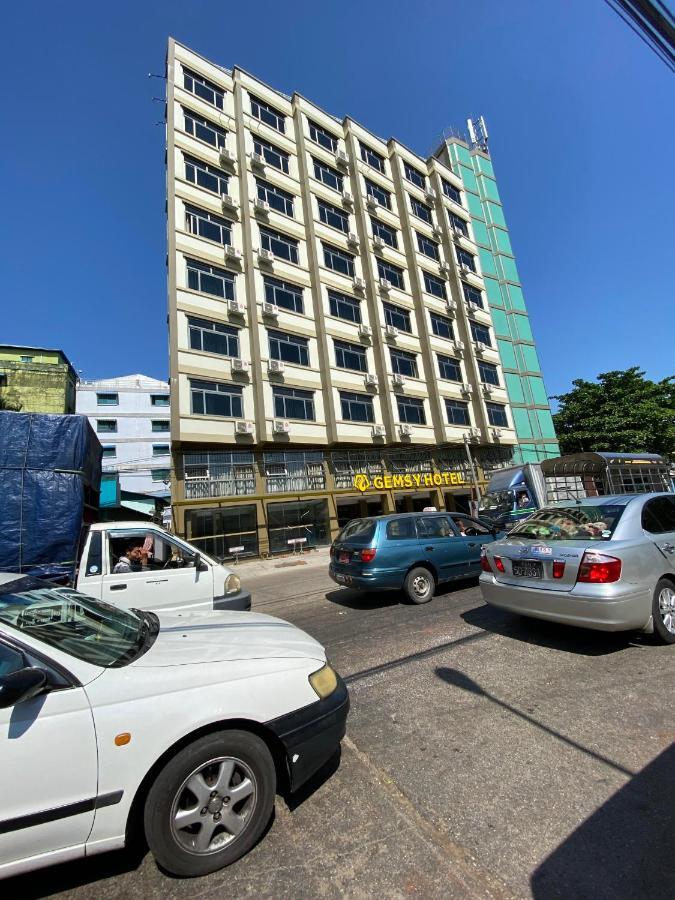 Gemsy Hotel Γιανγκόν Εξωτερικό φωτογραφία